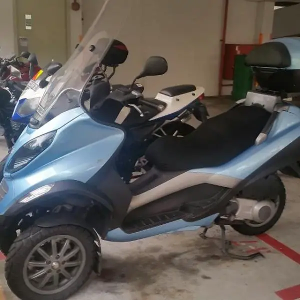piaggio mp3 250ie