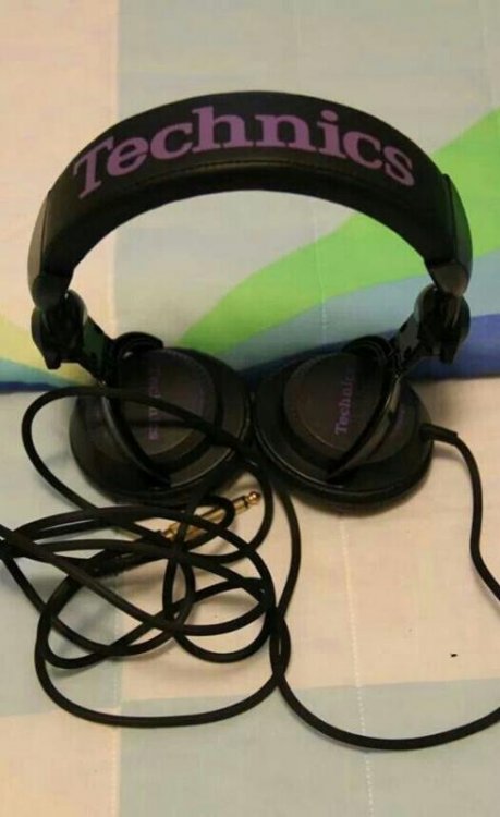 Technics RP1200 DJ Headphone.jpg