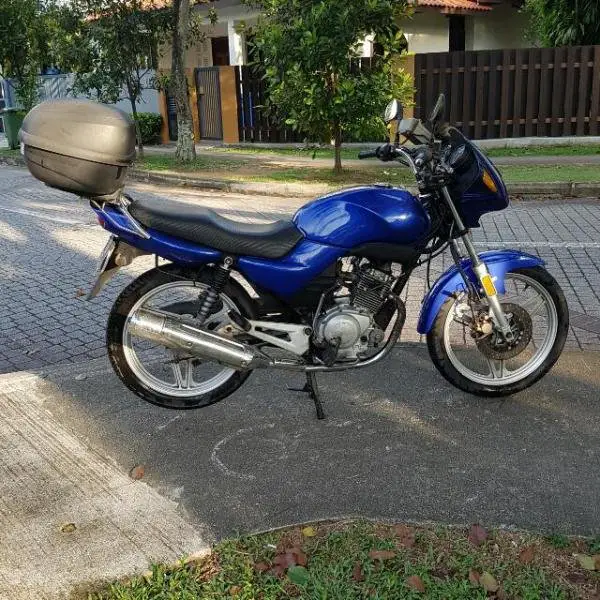 Yamaha YBR125_02.jpg