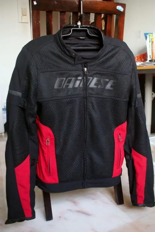 Dainese 1.jpg