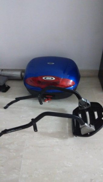 Givi box.jpg
