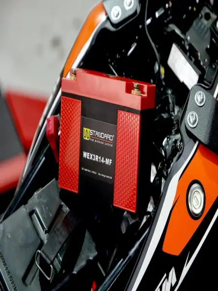 W Standard Battery.jpg