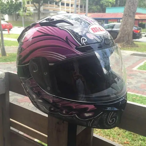 helmet 2.jpg