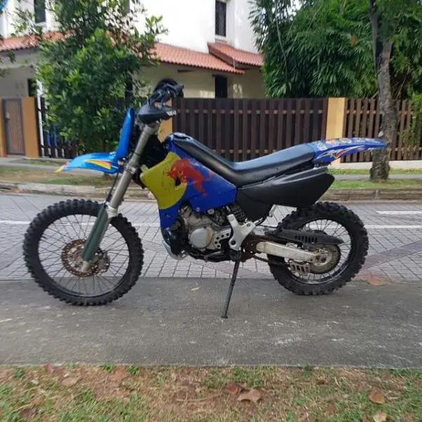 YAMAHA DT200WR 3XP_02.jpg