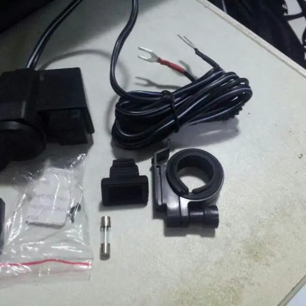 5v__12v_usb_charging_station_charger_port_for_motorcycles_or_cars_1417073961_51c2226d.jpg