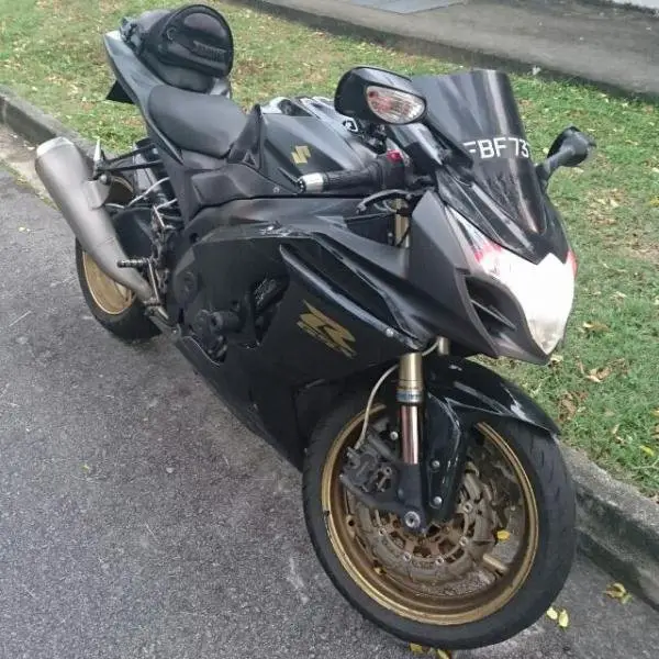 suzuki gsxr1000 k9.jpg