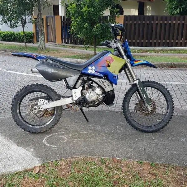 YAMAHA DT200WR 3XP_01.jpg