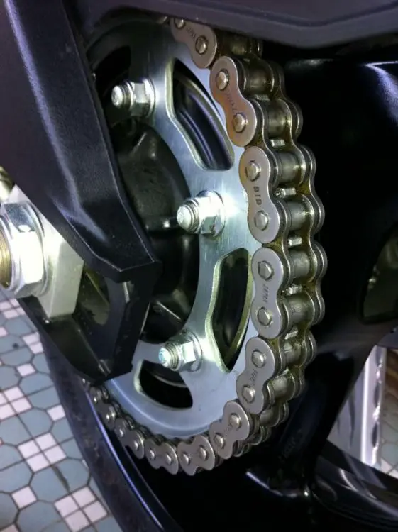 Chain Cleaned01.jpg