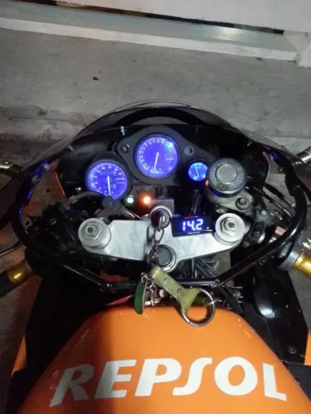 CBR4.jpg