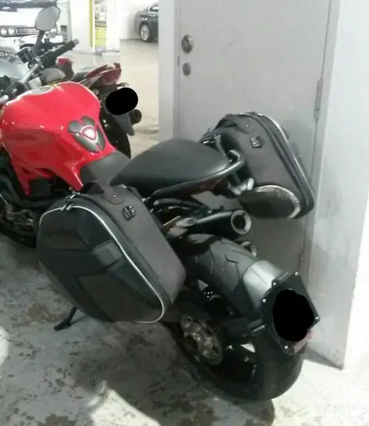 M1200_3.jpg