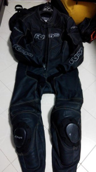 Suit.jpg