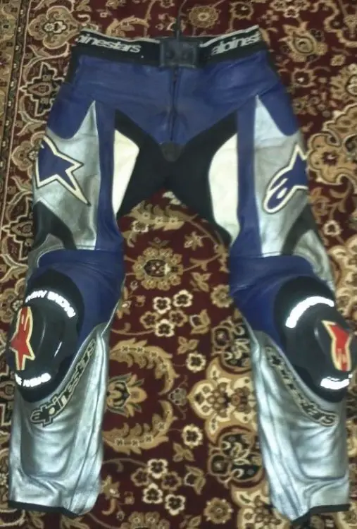 Suit2.jpg