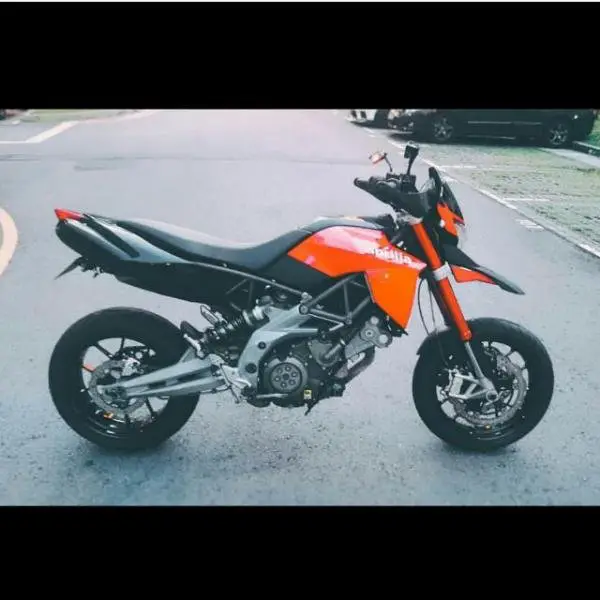 aprilia_dorsoduro_750_1461407450_f27a5cb3.jpg