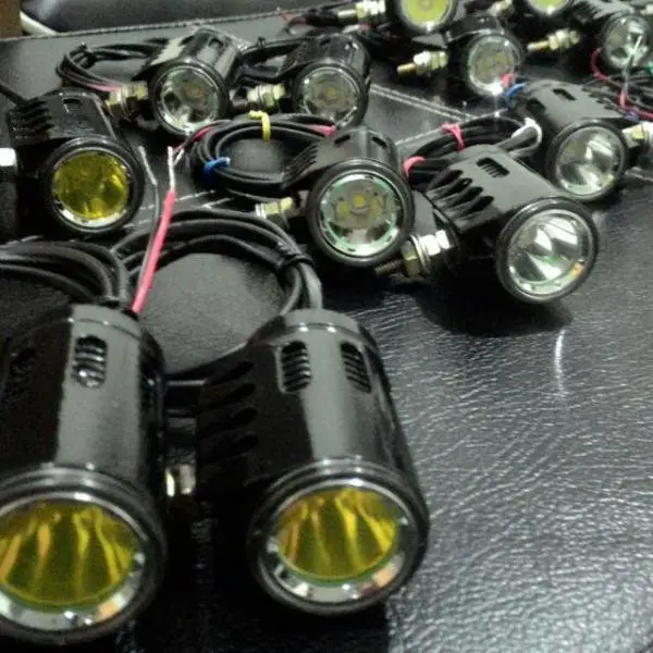 aurelights_all_new_modifire_cree_10w_1200_lumens_motorcycle_auxiliary_driving_work_light_now_com.jpg