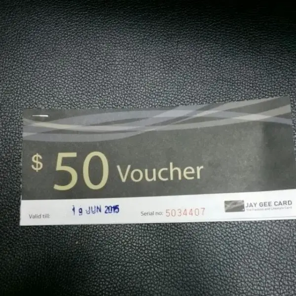 authentic_levis_watch_bnib__free_levi_vouchers_1419001760_a30186e1.jpg