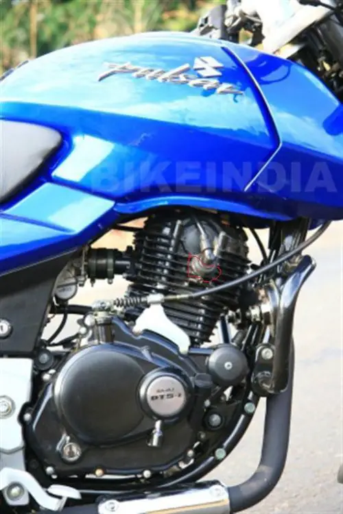bajaj_pulsar_180_ug_iv_engine.jpg