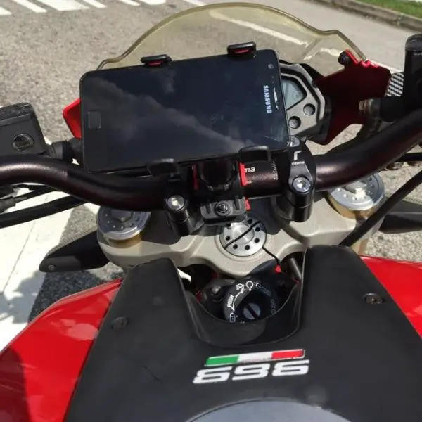 bike_phone_mount_1436161966_bf08c6ef.jpg