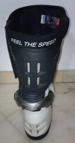 boot2.jpg