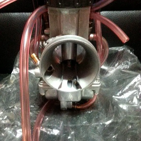 carousell_1421687874372_2.jpg