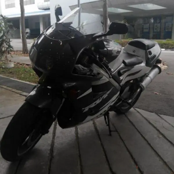 carousell_1425106835711_0.jpg