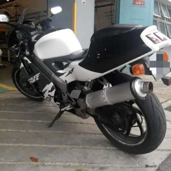 carousell_1425106835711_1.jpg