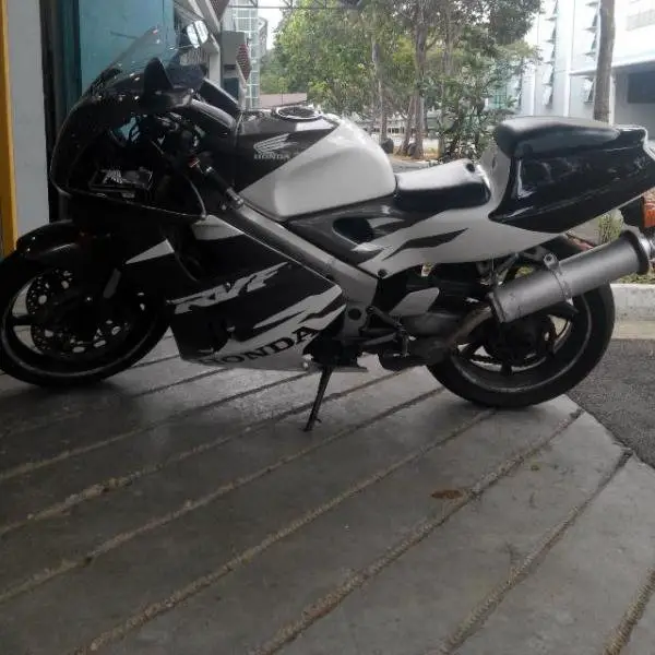 carousell_1425106835711_3.jpg