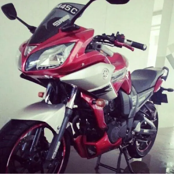 carousell_1428214453351_1.jpg