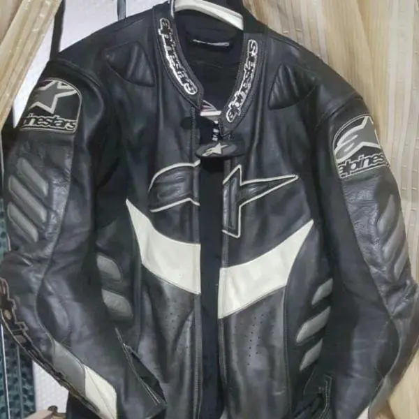 carousell_1435971286261_0.jpg