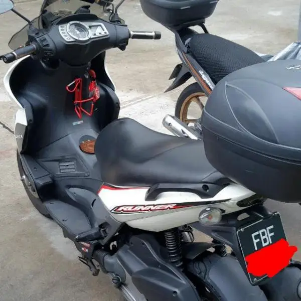 carousell_1444007849085_1.jpg