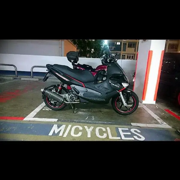 carousell_1445329137577_0.jpg