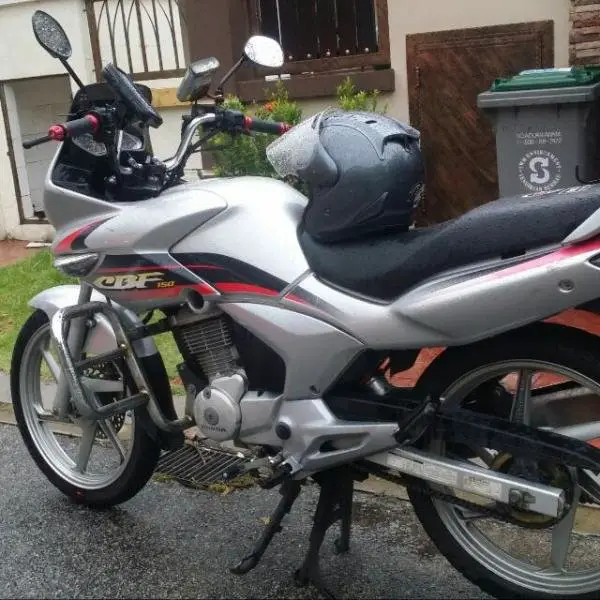 carousell_1466168108140_0.jpg