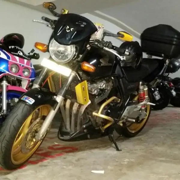 cb400_super4_spec_ii_1451992599_d58fdbec.jpg