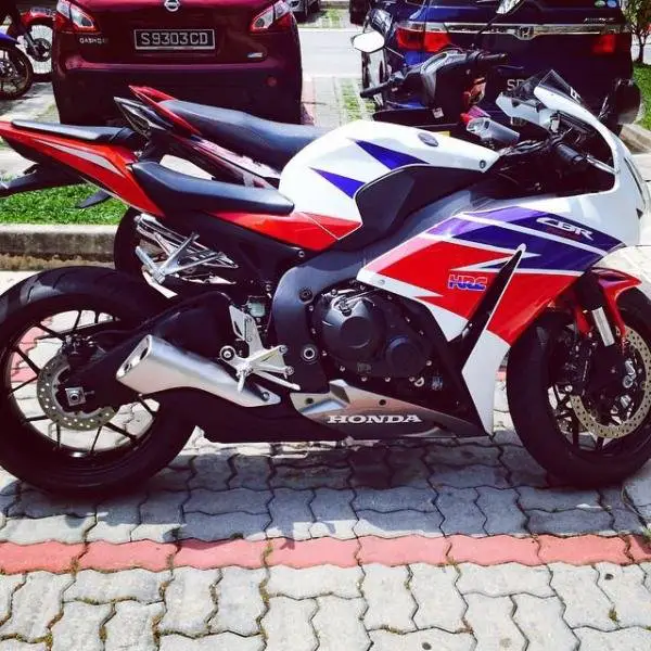 cbr1000rr.jpg
