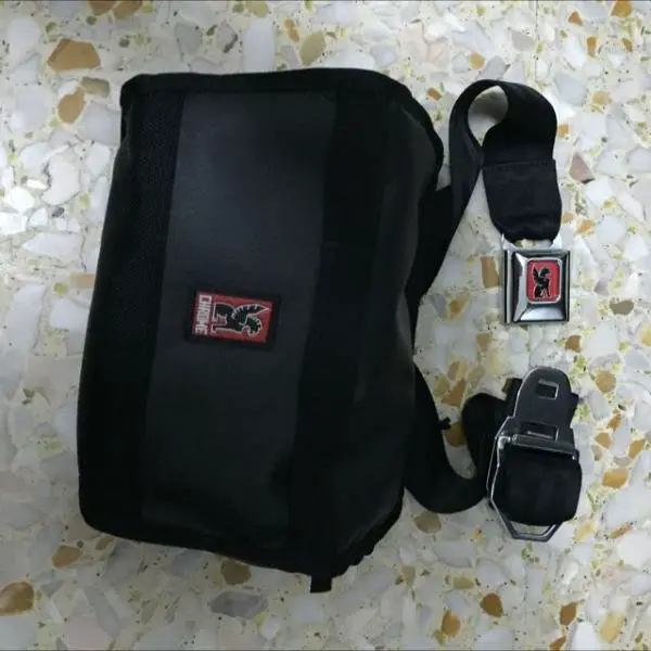 chrome_waist_pouch_1467606097_81743f89.jpg
