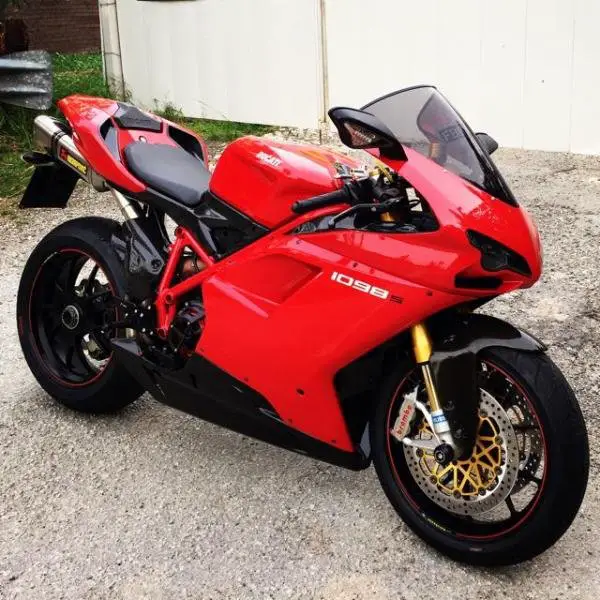 ducati_1098s_1.jpg