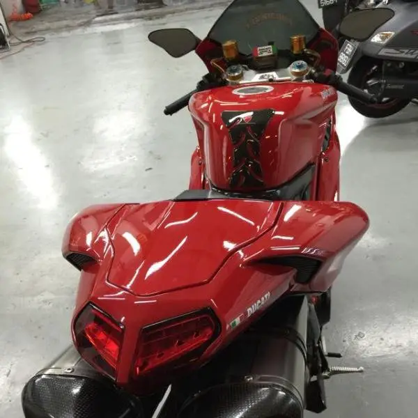 ducati_1098s_3.jpg