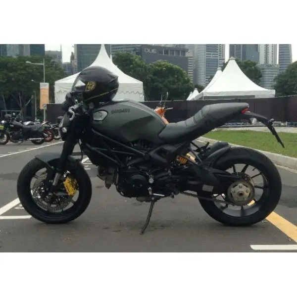 ducati_diesel_monster_1100evo_1475500838_dfed5819.jpg
