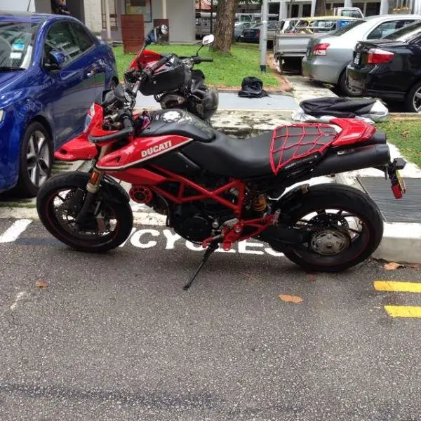 ducati_hypermotard_1462185919_439d0659.jpg
