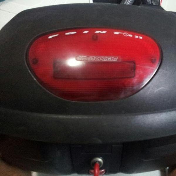 givi_e33_top_box_1408258167_6d55fb85.jpg