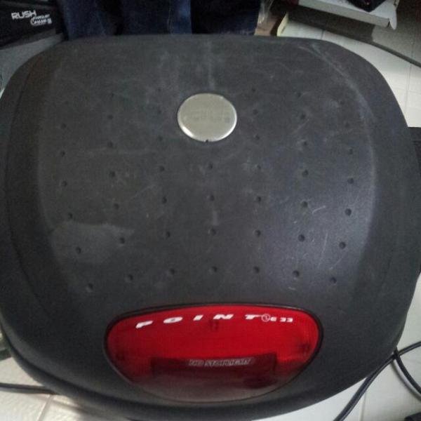 givi_e33_top_box_1408258167_ef6a140a.jpg