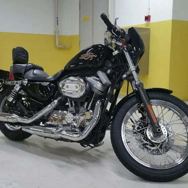 harley_davidson_sportster_front.jpg