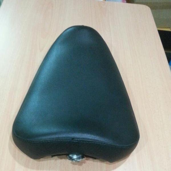 harley_davidson_sportster_one__1__single_seat_seater_for_xl_883_1200_48_forty_eight_1417177221_5.jpg