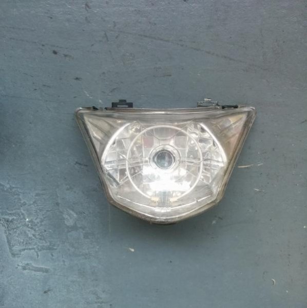 headlight.jpg