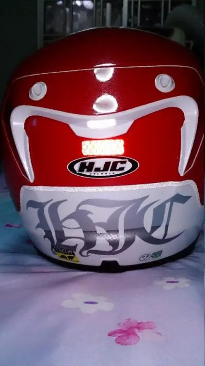 helmet3.jpg