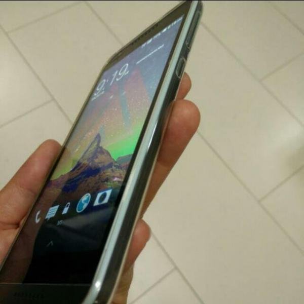htc_820s_1446119402_228d92e3.jpg