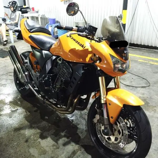 kawasaki_z1000(2).jpg