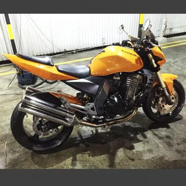 kawasaki_z1000.jpg
