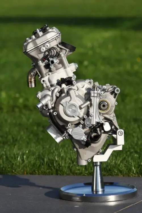 ktm-moto3-motor-4.jpg