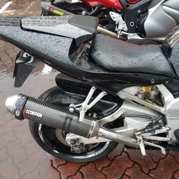 r1_2001_yamaha_1490868696_a1ee7e82.jpg
