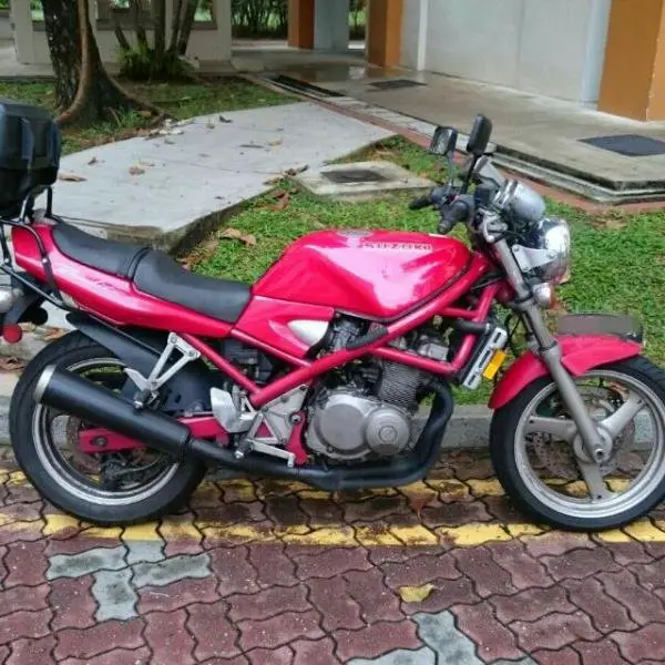 suzuki_bandit_400_1463919857_d0749dc3.jpg